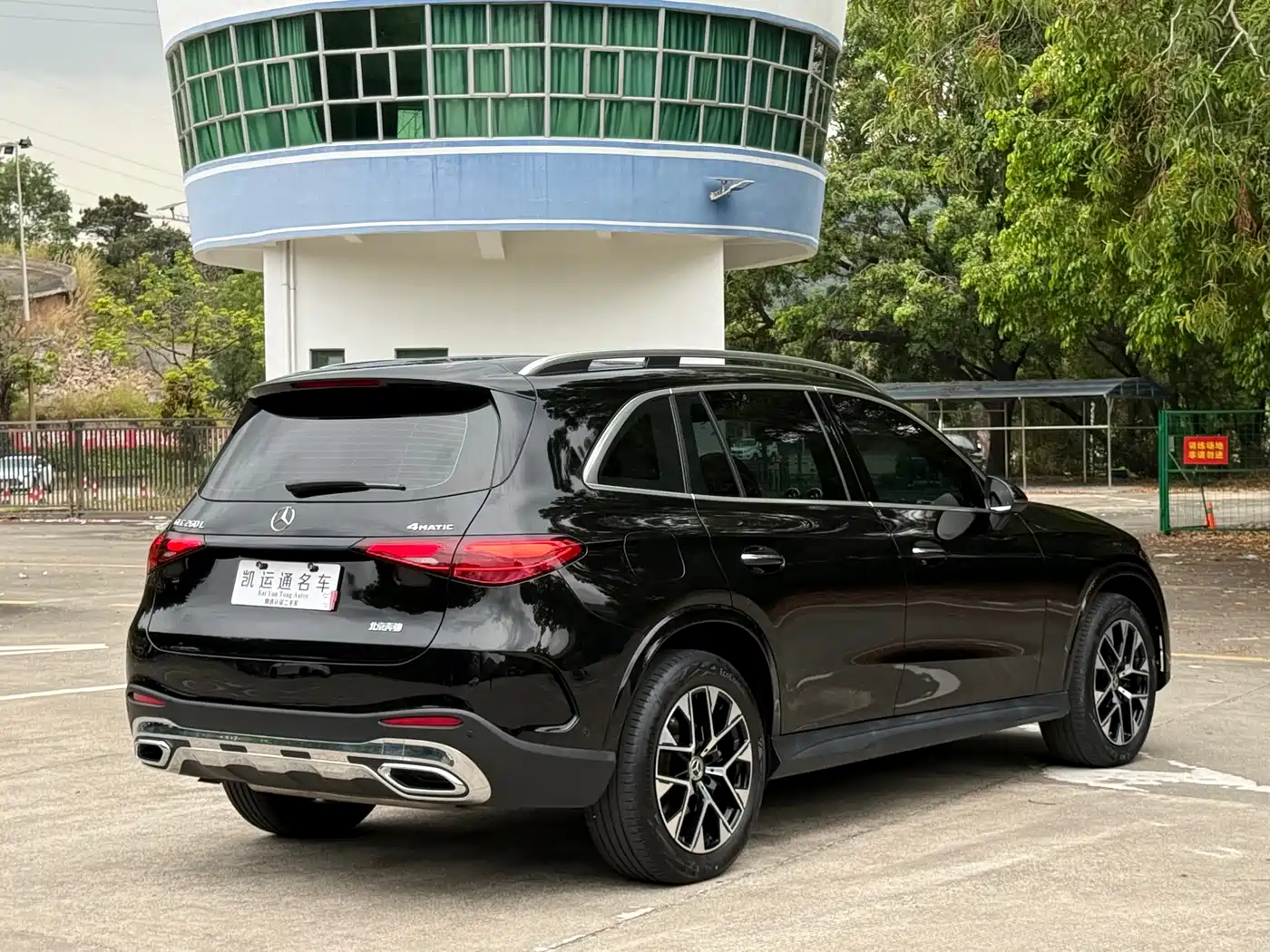 Mercedes-Benz GLC 2024 GLC 260 L 4MATIC Luxury 5-seater фото 12