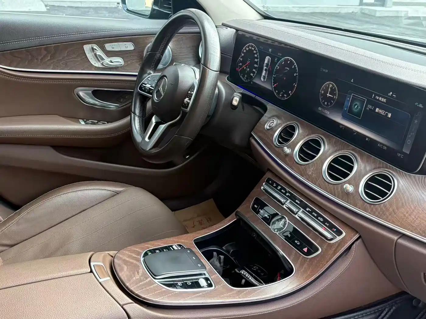 MERCEDES-BENZ E CLASS