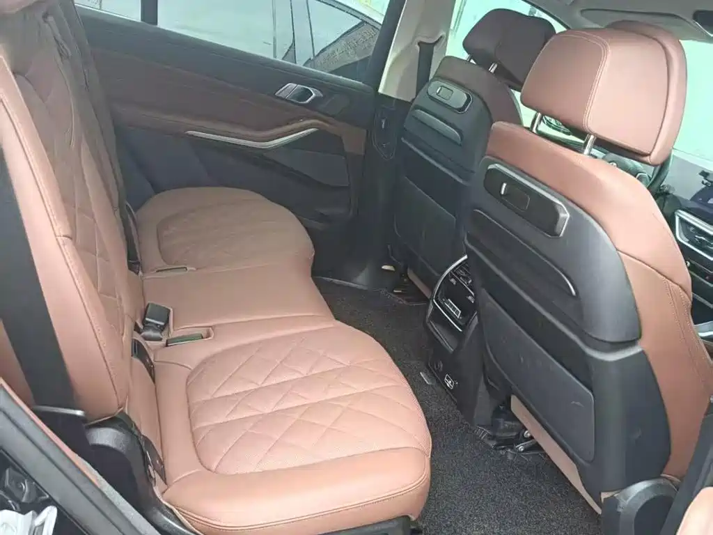 BMW X7 2024 2023 xDrive40i Leading Luxury Package
