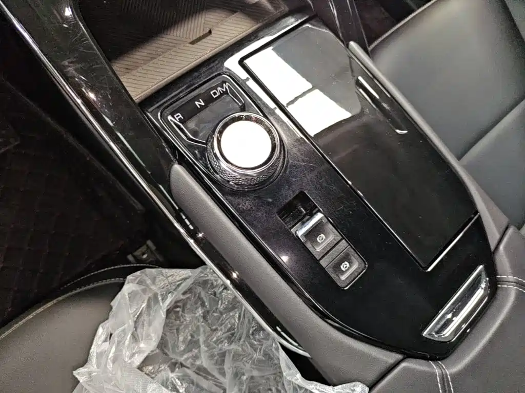 Фото 14 - Haval H6