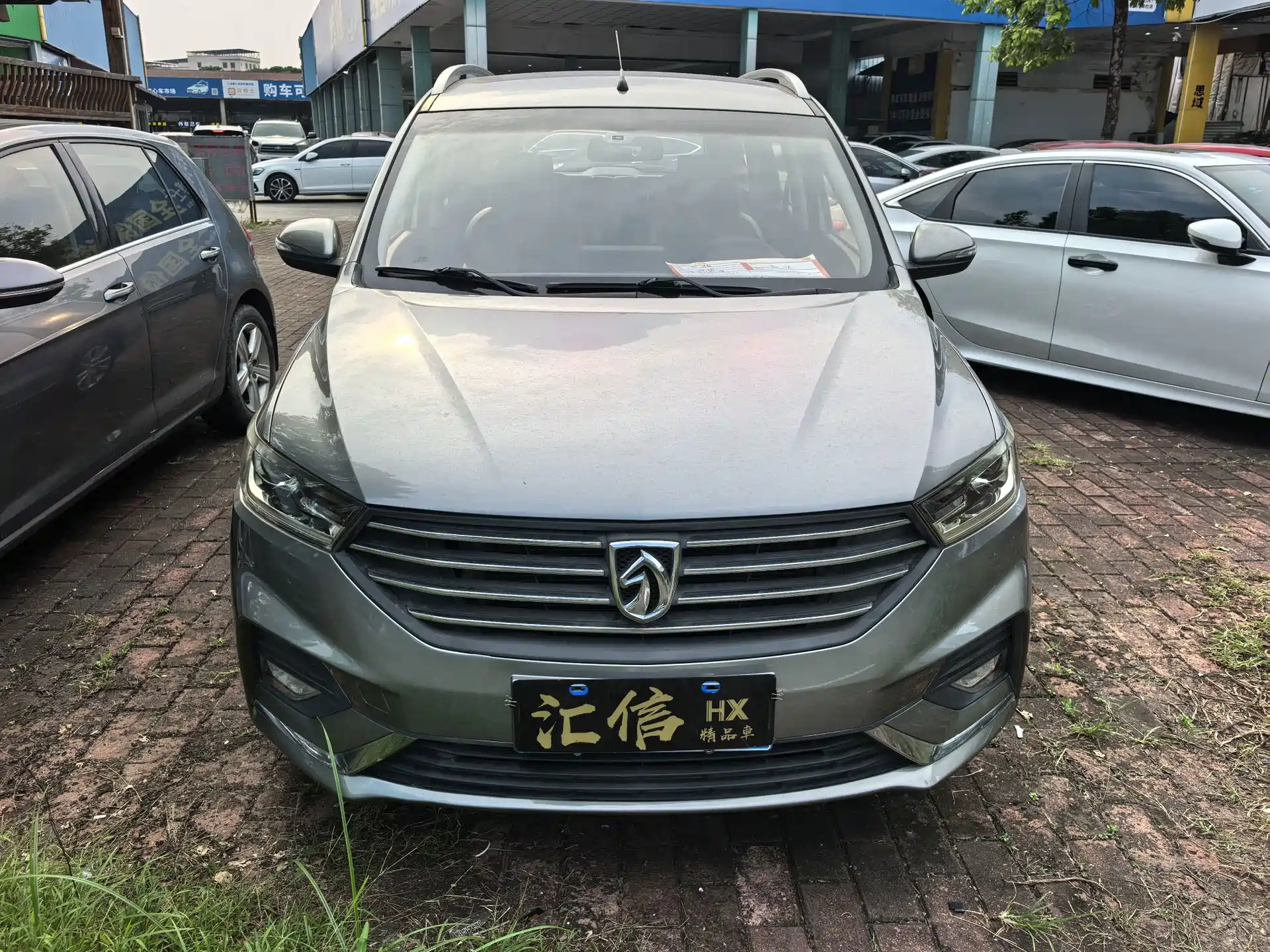 Фото 2 - Baojun 360