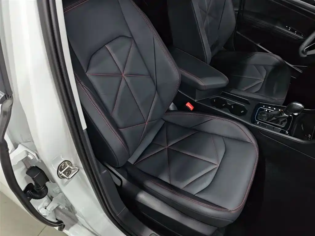 Volkswagen Lavida 2024 Model 300TSI DSG Starlight Leading Edition фото 25