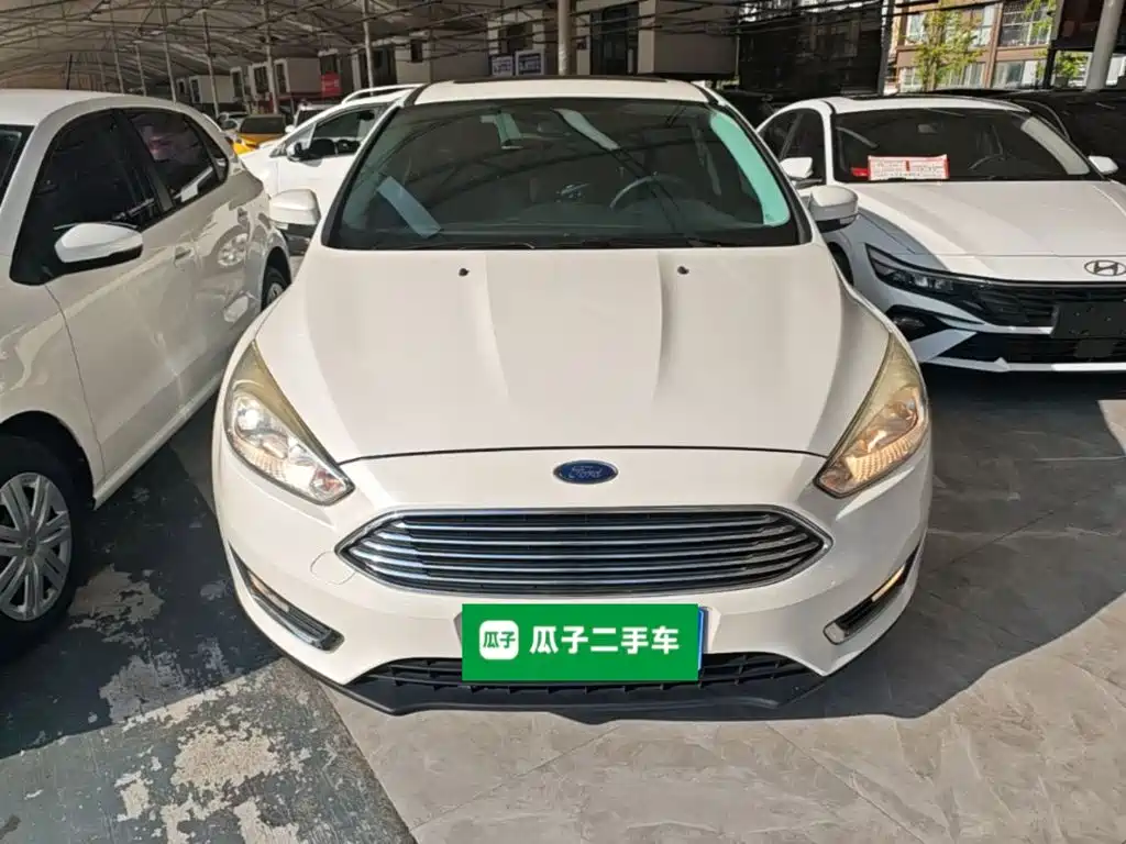Фото 3 - Ford Focus