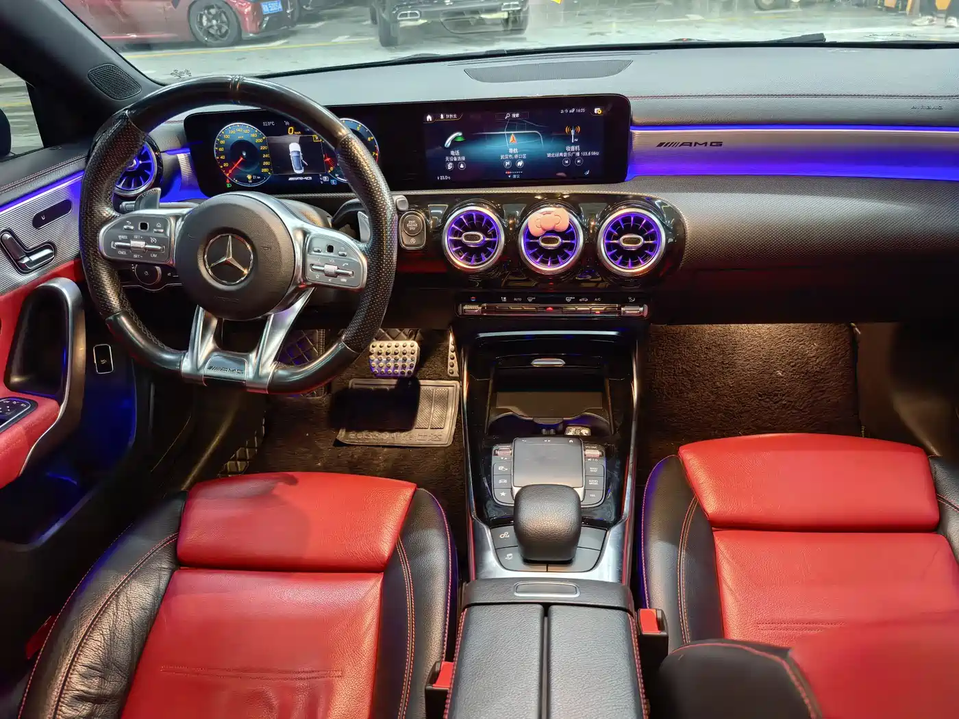 Mercedes-Benz A-Class AMG 2020 AMG A 35 L 4MATIC фото 11