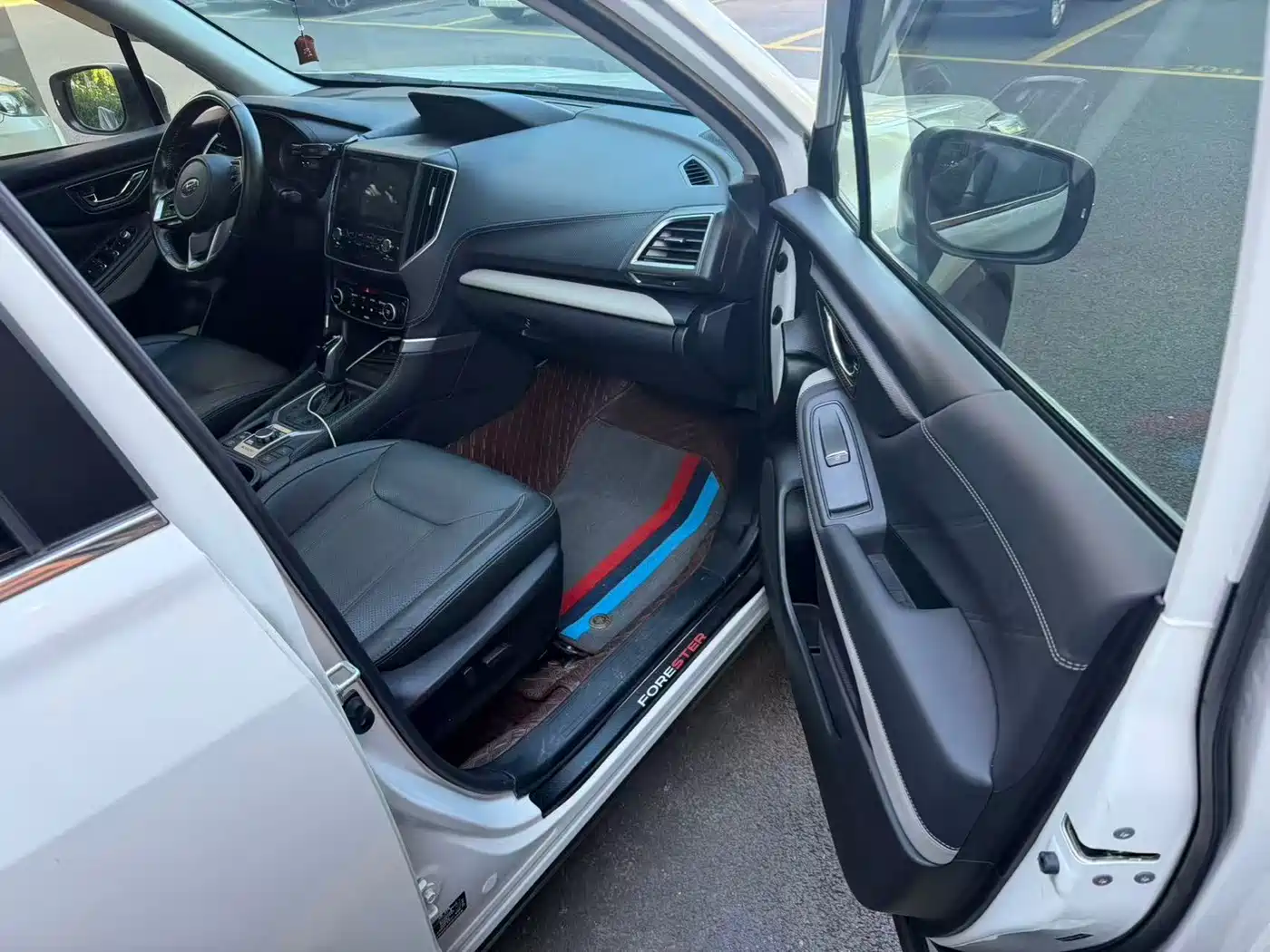 Photo 15 - Subaru Forester