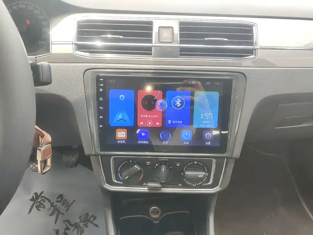 Photo 13 - Volkswagen Santana