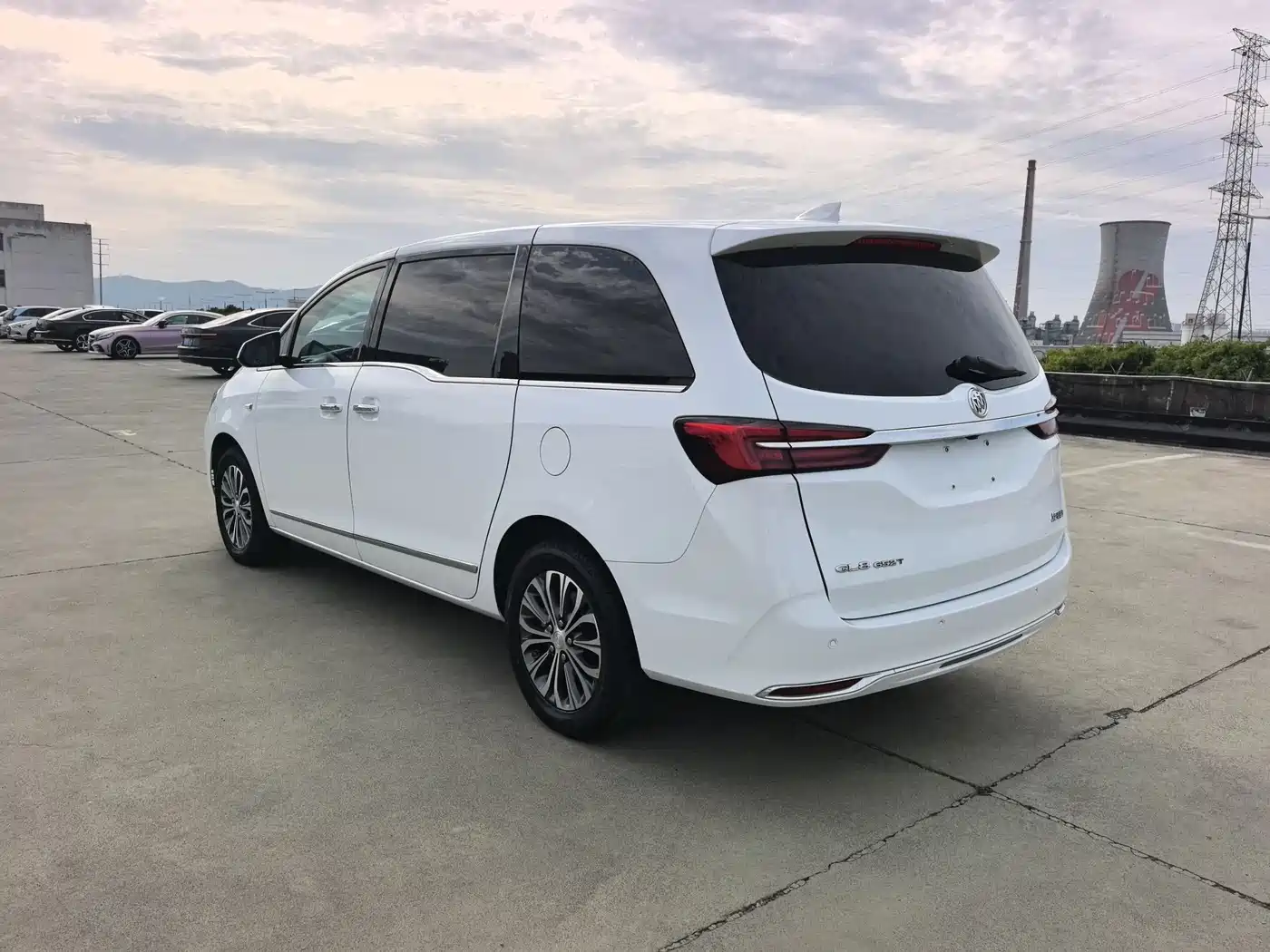 BUICK GL8