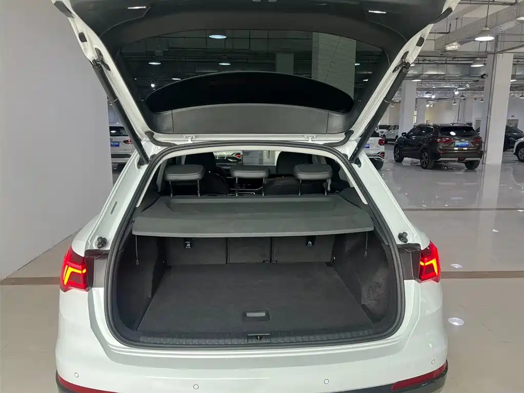 Audi Q3 2021 35 TFSI Fashion Elegance фото 19