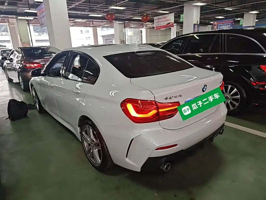 BMW 1 Series 2020 Model 125i Leading M Sport Package фото 5