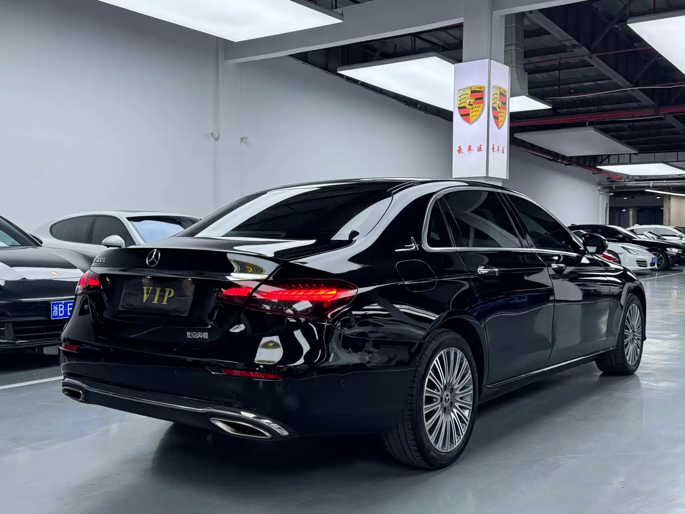 Mercedes-Benz E-Class 2023 E 300 L Luxury фото 19