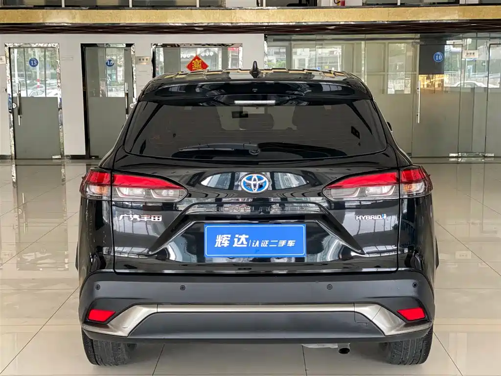 Toyota Frontlander 2023 2.0L Smart Hybrid Dual Engine Luxury Edition фото 6
