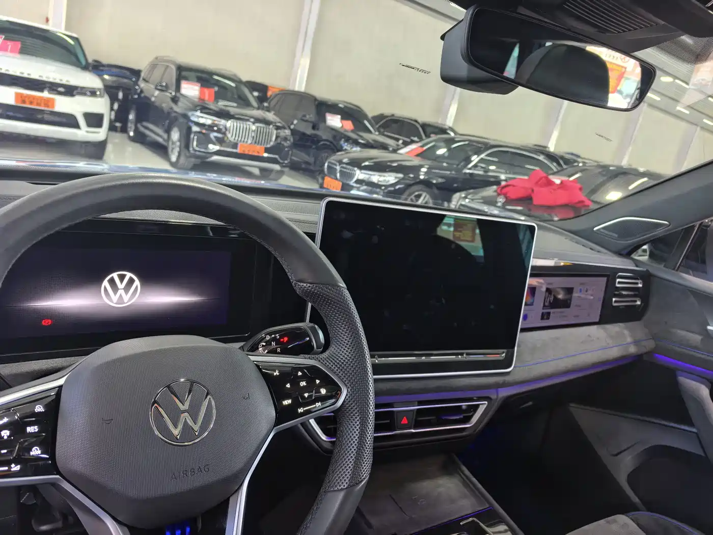 Volkswagen Tiguan L 2024 PRO 380TSI 4WD R-Line Premium Edition фото 9