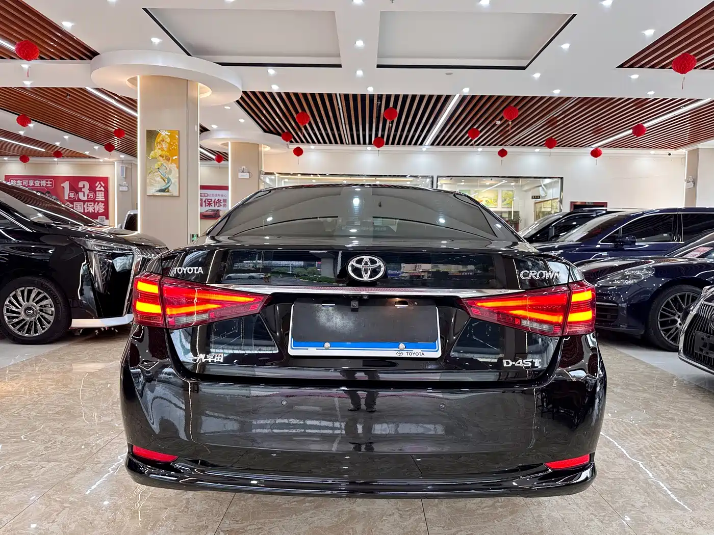 Toyota Crown 2015 2.0T Fashion фото 5