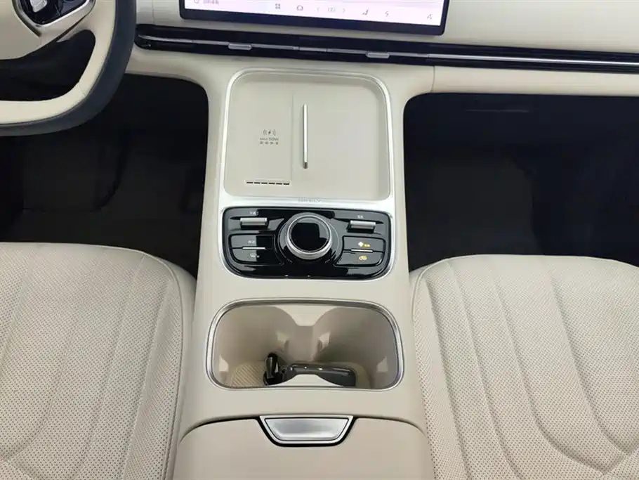 Geely Galaxy Galaxy Starship 7 EM-i 2025 2025 Model 120km Explorer+ Edition