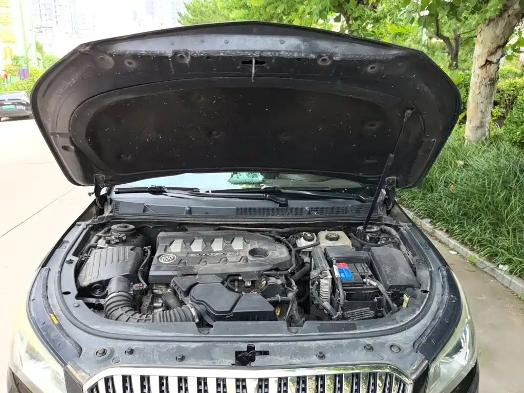 Фото 11 - Buick LaCrosse