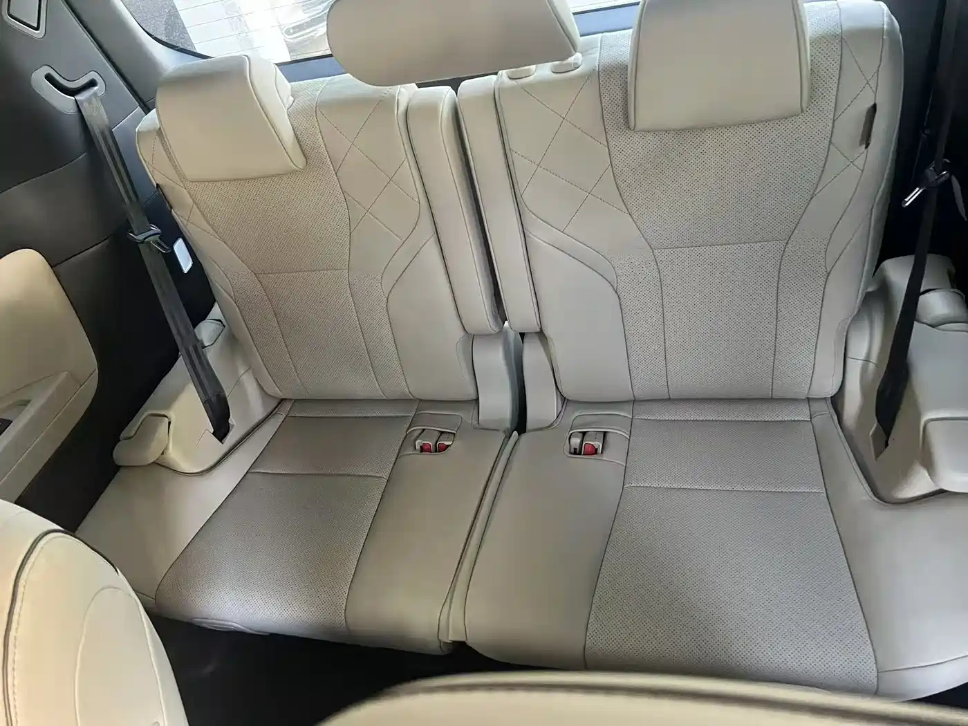 Toyota Alphard 2024 Hybrid 2.5L Ultimate Enjoyment Edition фото 7