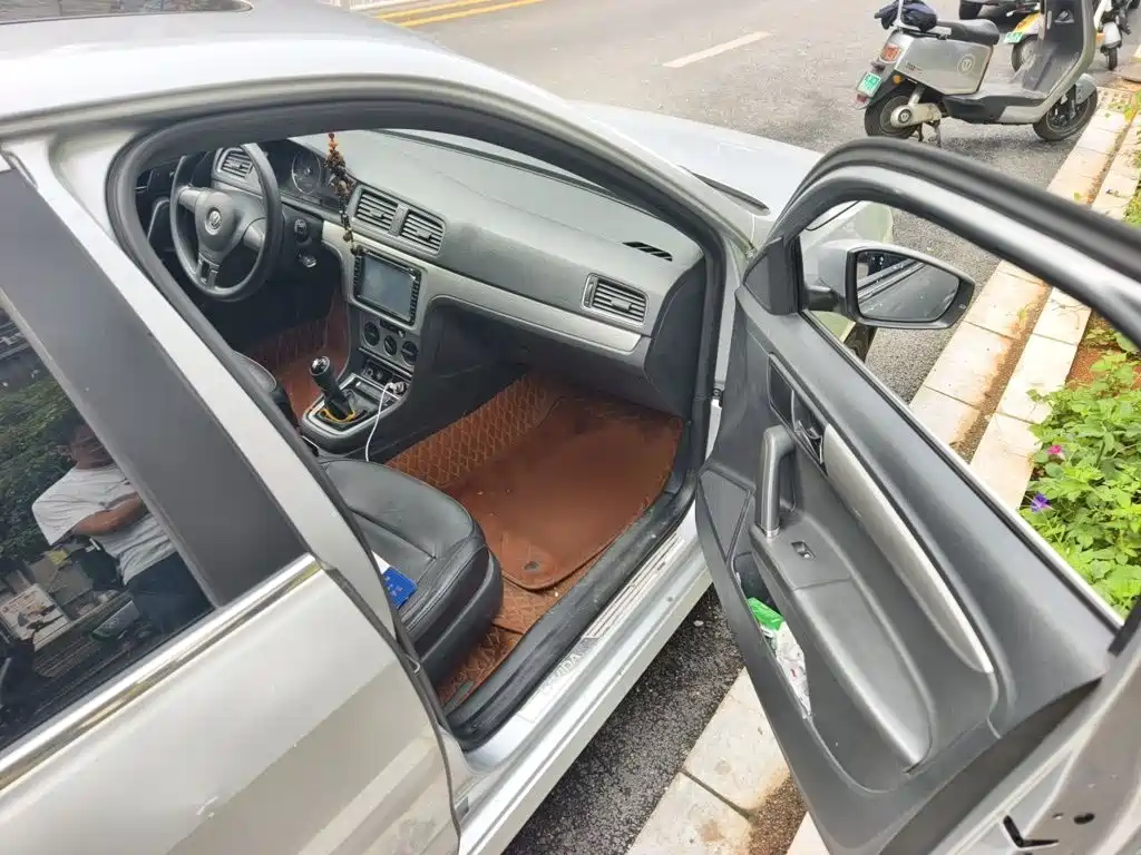 Фото 20 - Volkswagen Lavida
