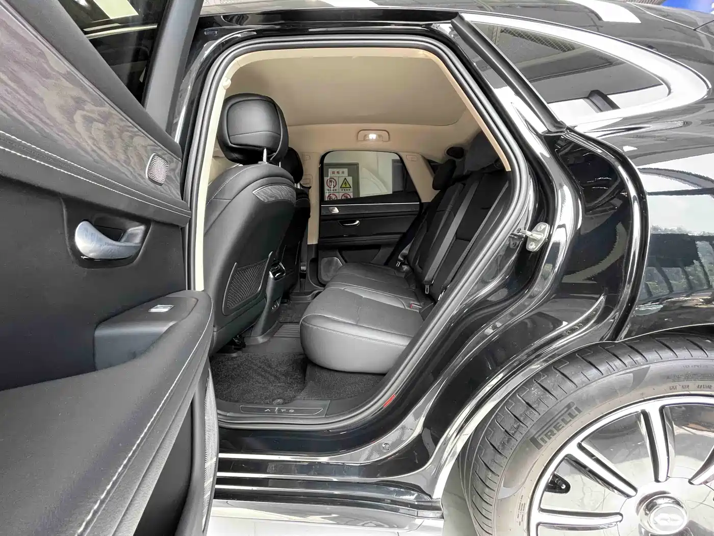 AITO Wenjie AITO M5 2022 Model Pure Electric AWD Performance Edition фото 8