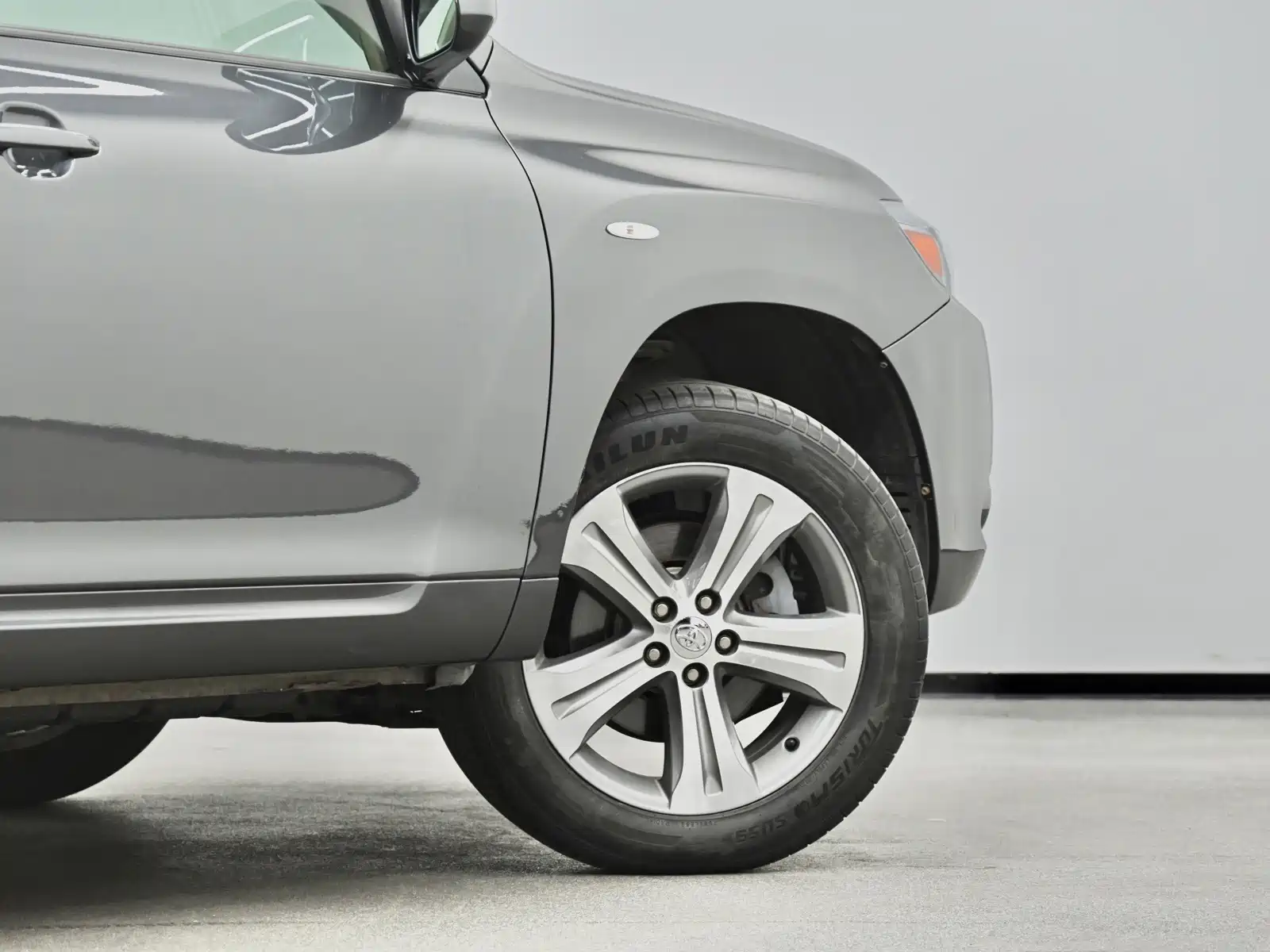 صورة 10 - Toyota Highlander