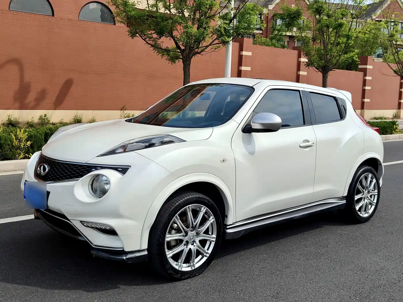 Infiniti ESQ 2018 2014 1.6L Free Edition