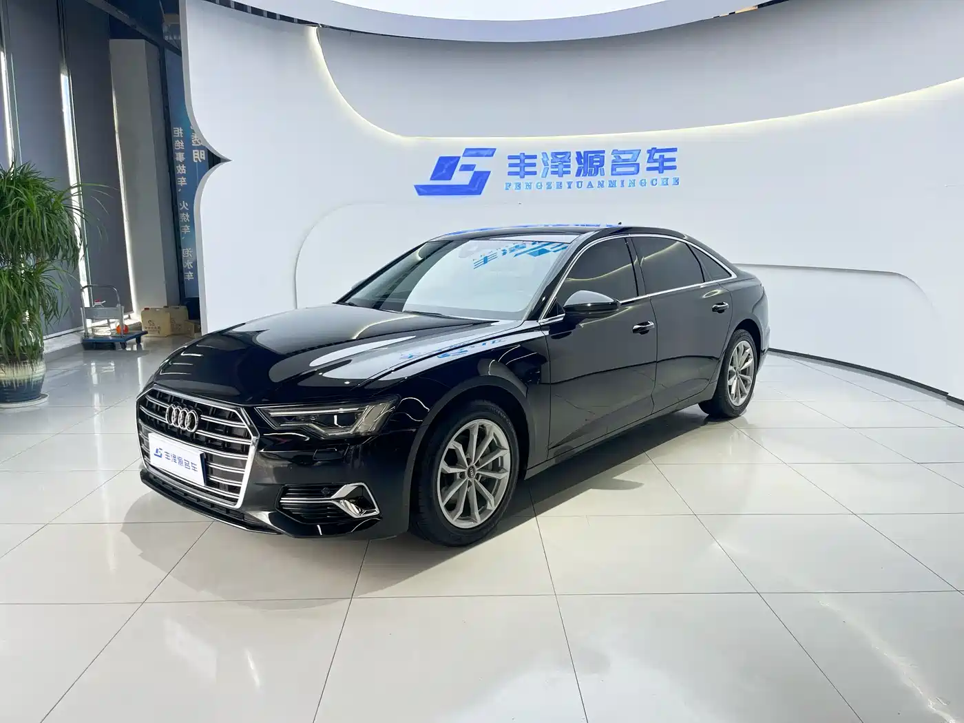 Audi A6L 2023 40 TFSI Luxury Elegance