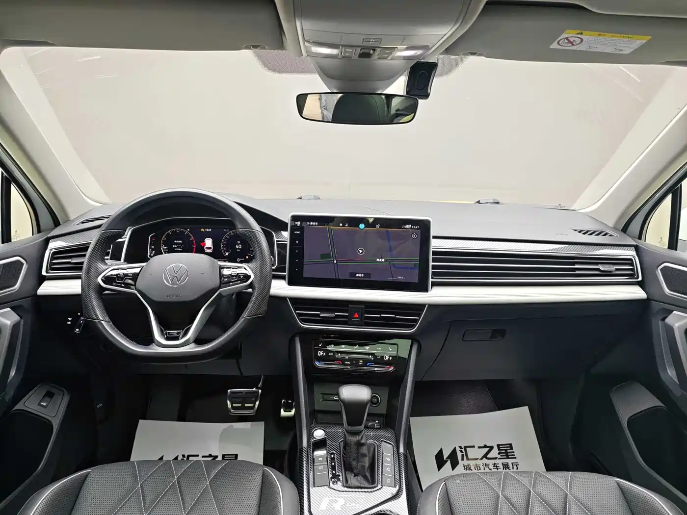 Volkswagen Tiguan L 2022 330TSI Auto 2WD R-Line Premium Edition фото 12