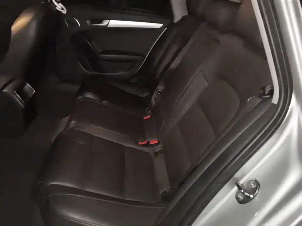 Audi A4L 2013 35 TFSI Automatic Standard фото 15