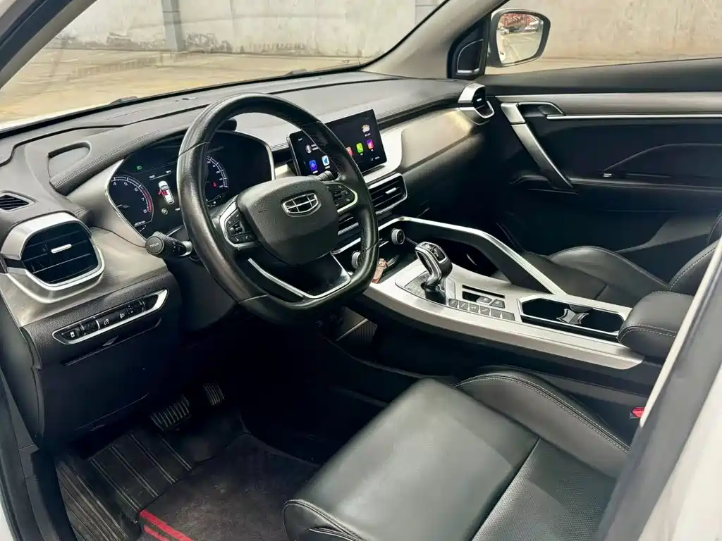 Geely Coolray 2019 2019 260T DCT Knight China VI
