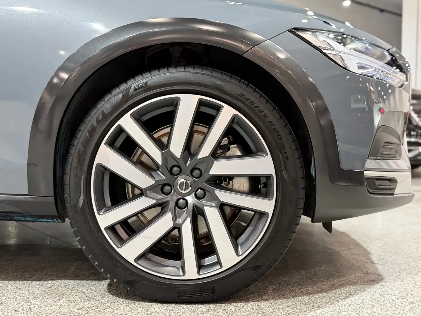 VOLVO V90