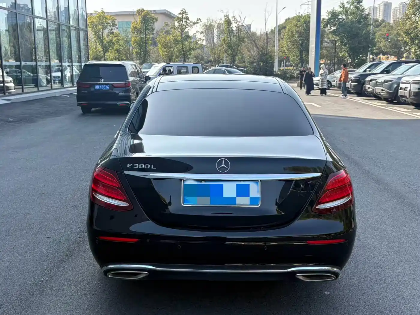 MERCEDES-BENZ E CLASS
