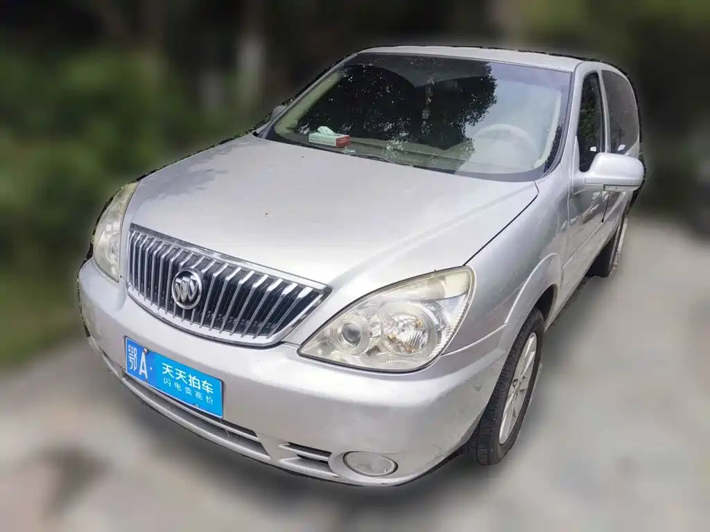Фото 1 - Buick GL8
