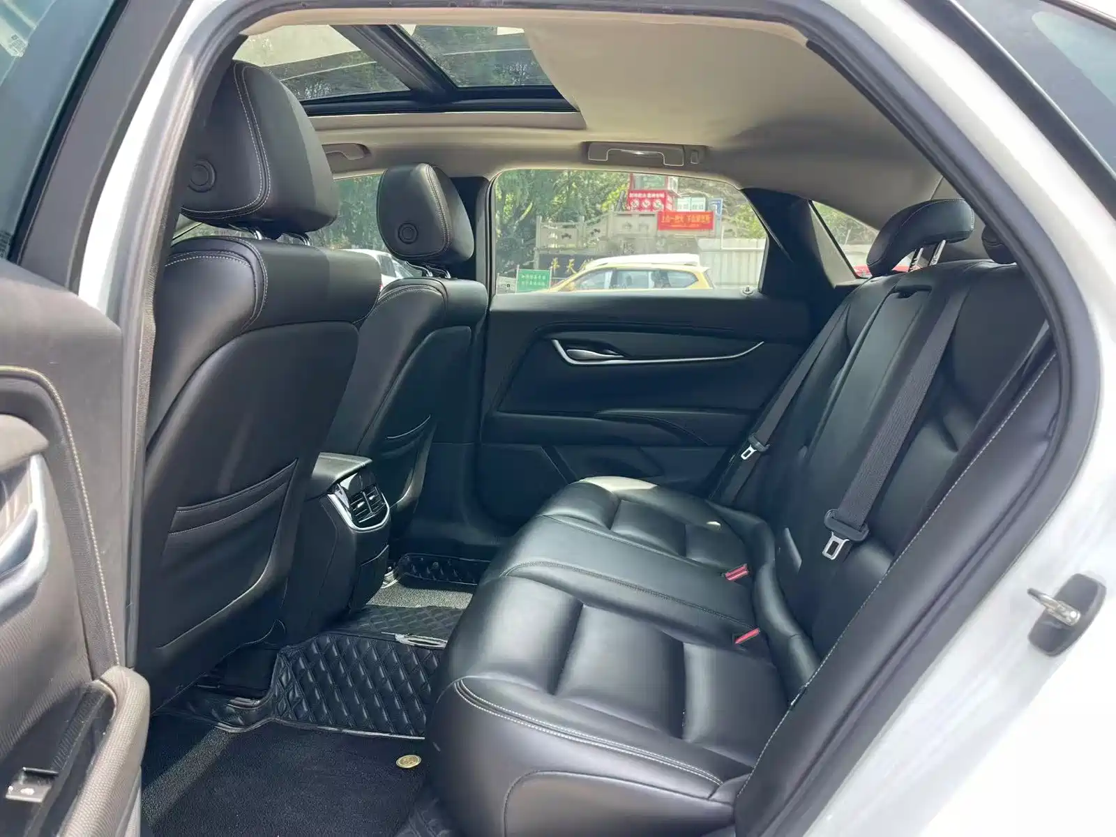 صورة 6 - Cadillac XTS