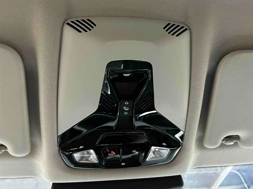 BMW X1 2023 sDrive20Li X Design Package фото 8