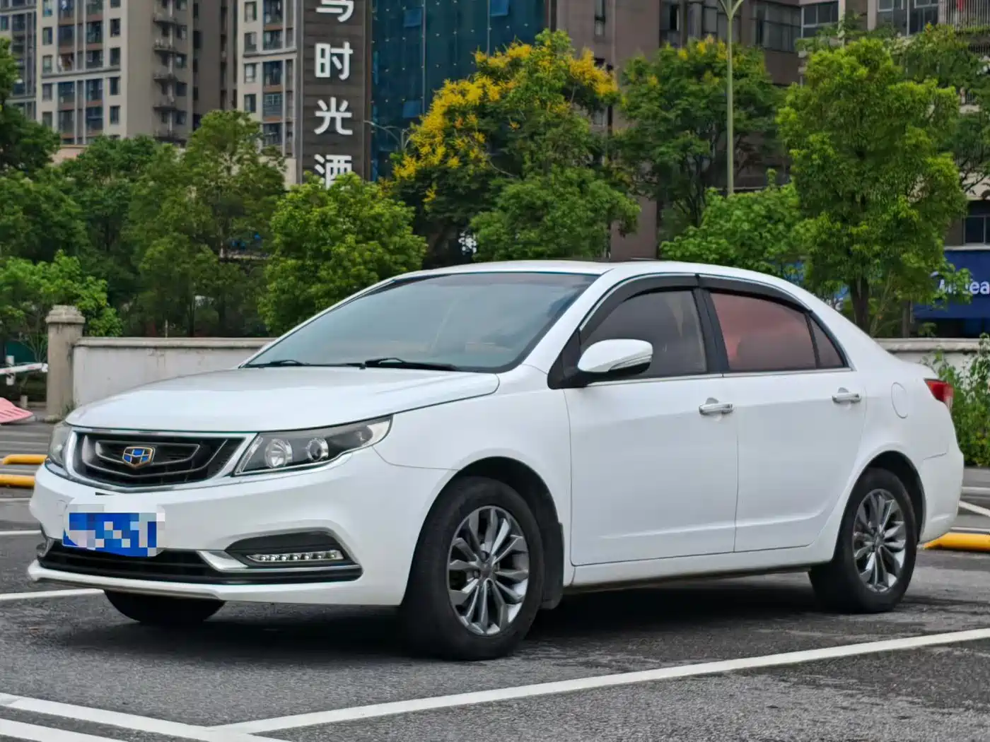Фото 1 - Geely Vision