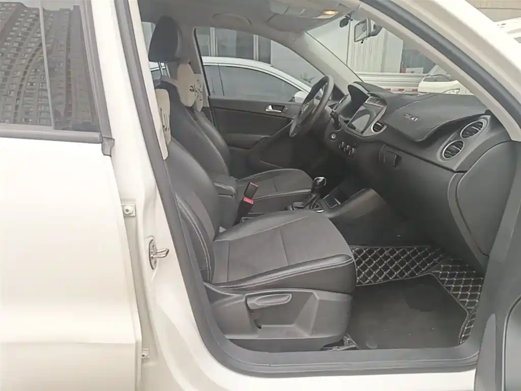 Volkswagen Tiguan 2016 280TSI Automatic 2WD Silk Road Fashion Edition фото 25