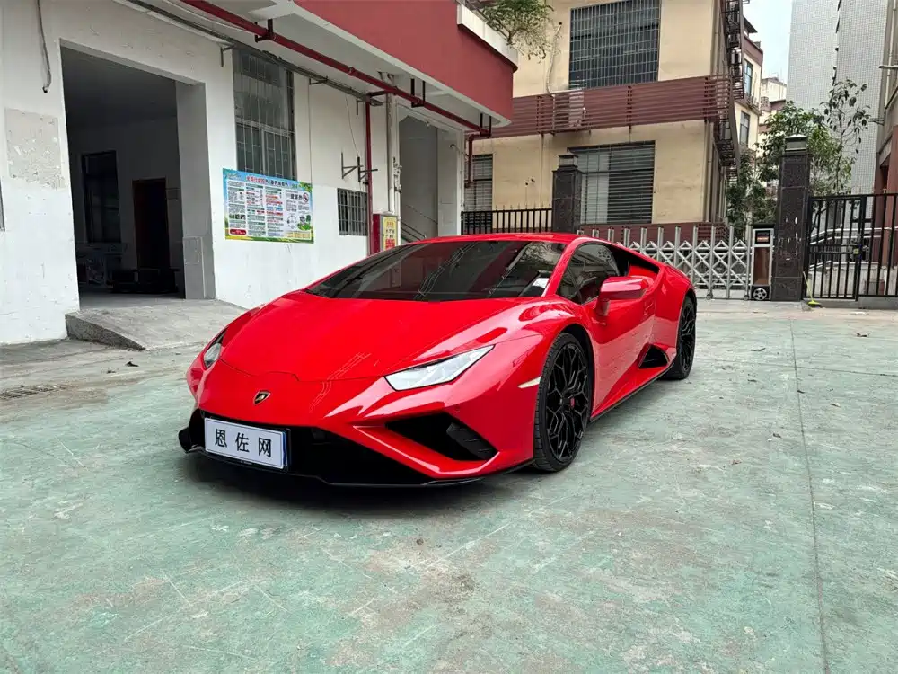 Фото 1 - Lamborghini Huracán