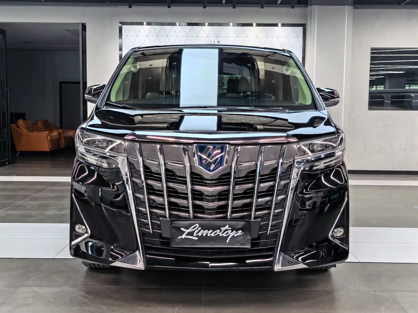Toyota Alphard 2021 Hybrid 2.5L Premium фото 2