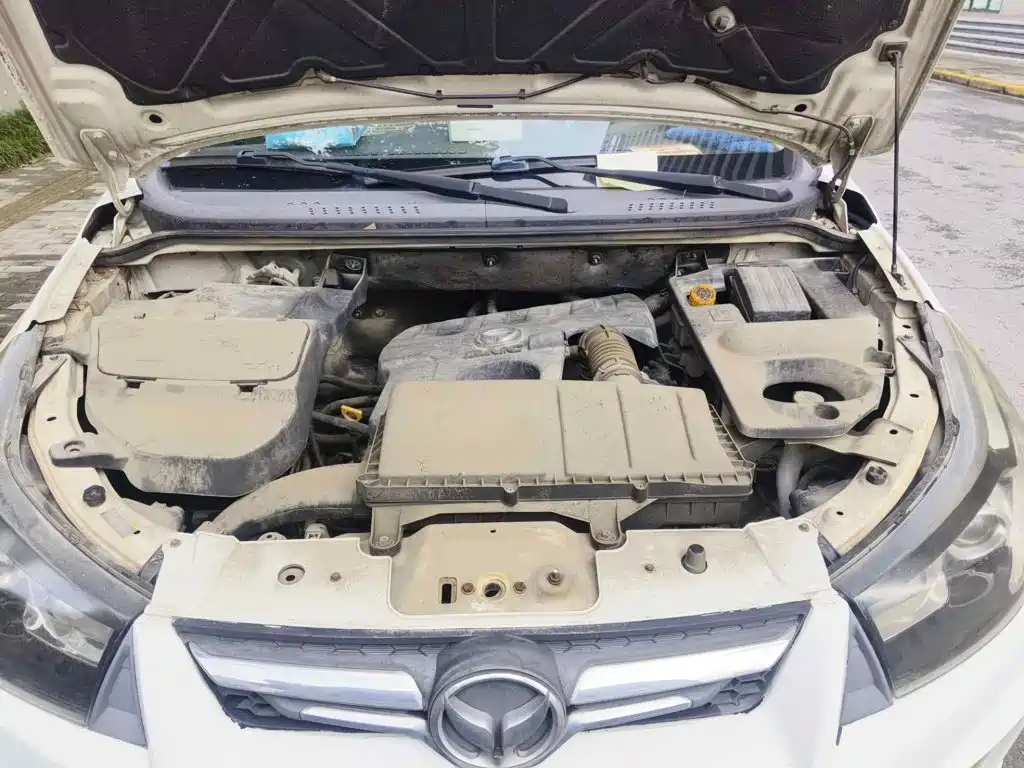 BAIC Huansu S3 2015 2015 1.5L Comfort (China V)