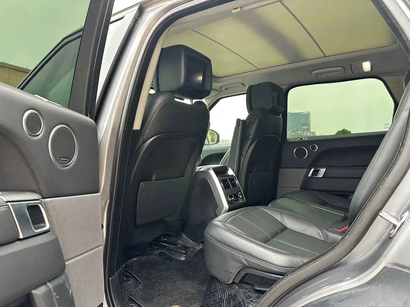 Land Rover Range Rover Sport 2020 3.0 L6 HSE DYNAMIC фото 6