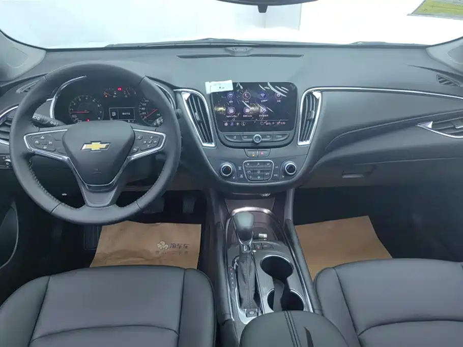 Chevrolet Malibu XL 2023 1.5T RS Edition фото 12