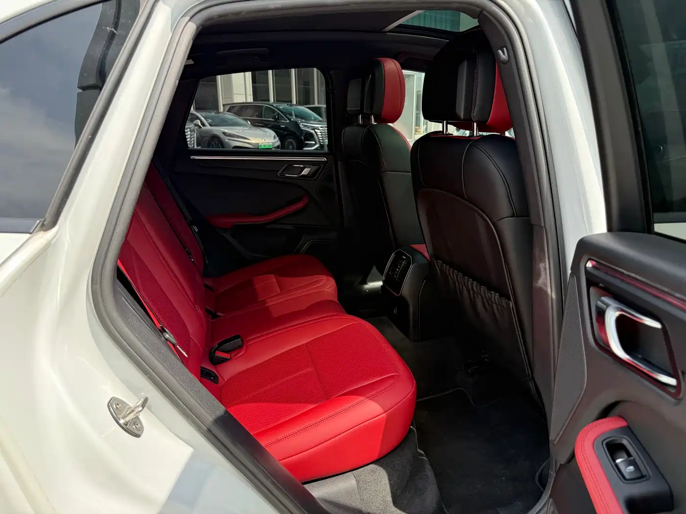 Porsche Macan 2020 Macan 2.0T фото 14