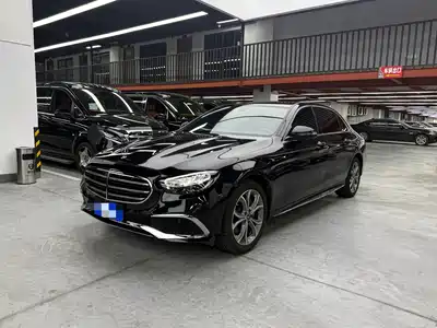 Mercedes-Benz E