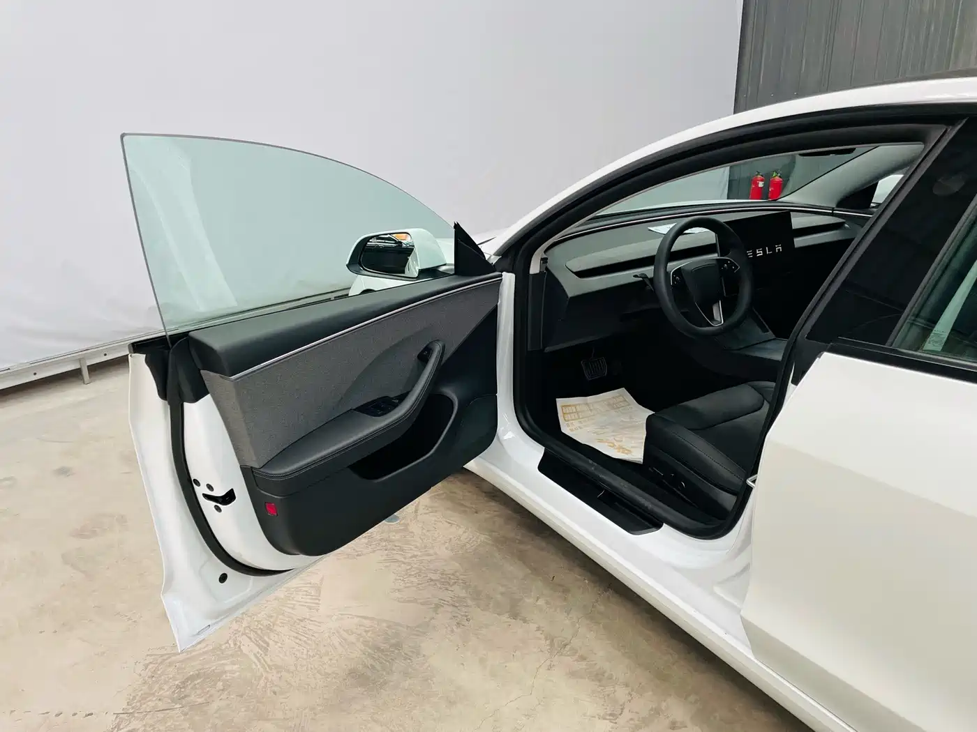 Tesla Model 3 2026 2025 Model Year Facelift Long Range Rear-Wheel Drive