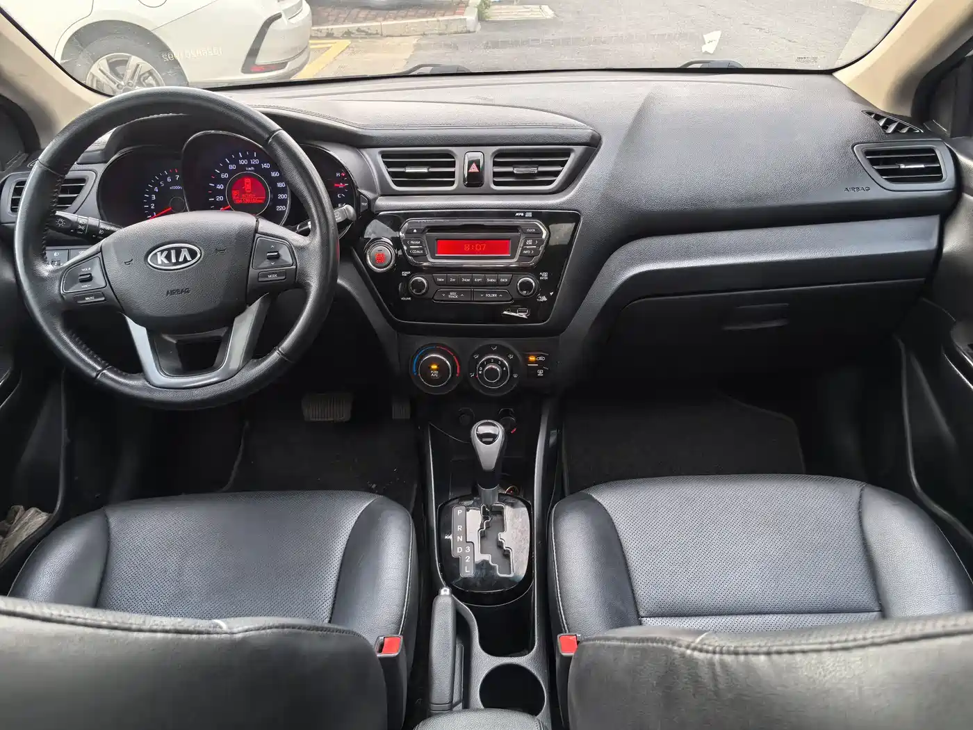 Photo 9 - Kia K2