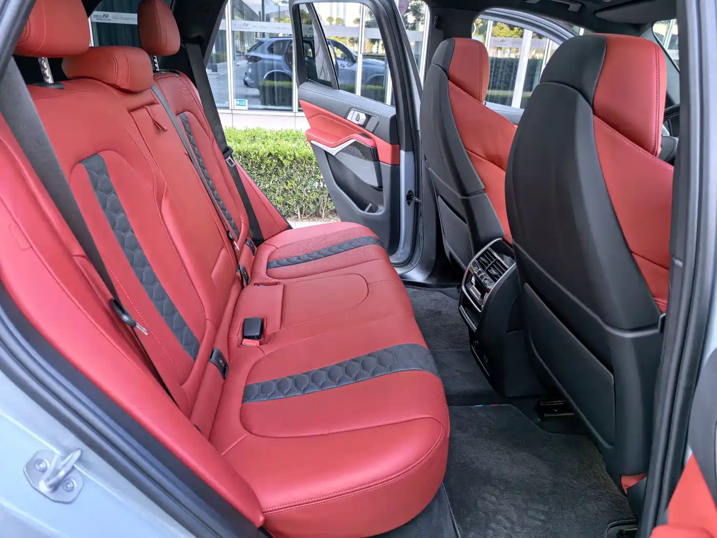 BMW X5 M 2023 Model X5 M Thunder Edition фото 29