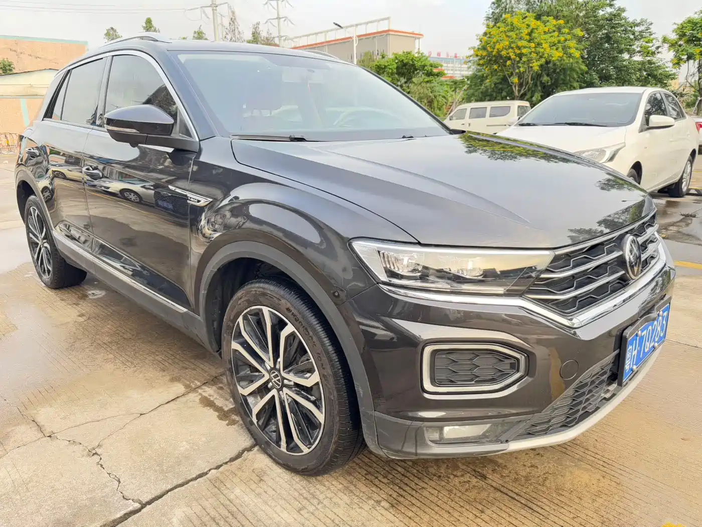 Volkswagen T-ROC 2022 280TSI DSG 2WD Comfort PLUS фото 3