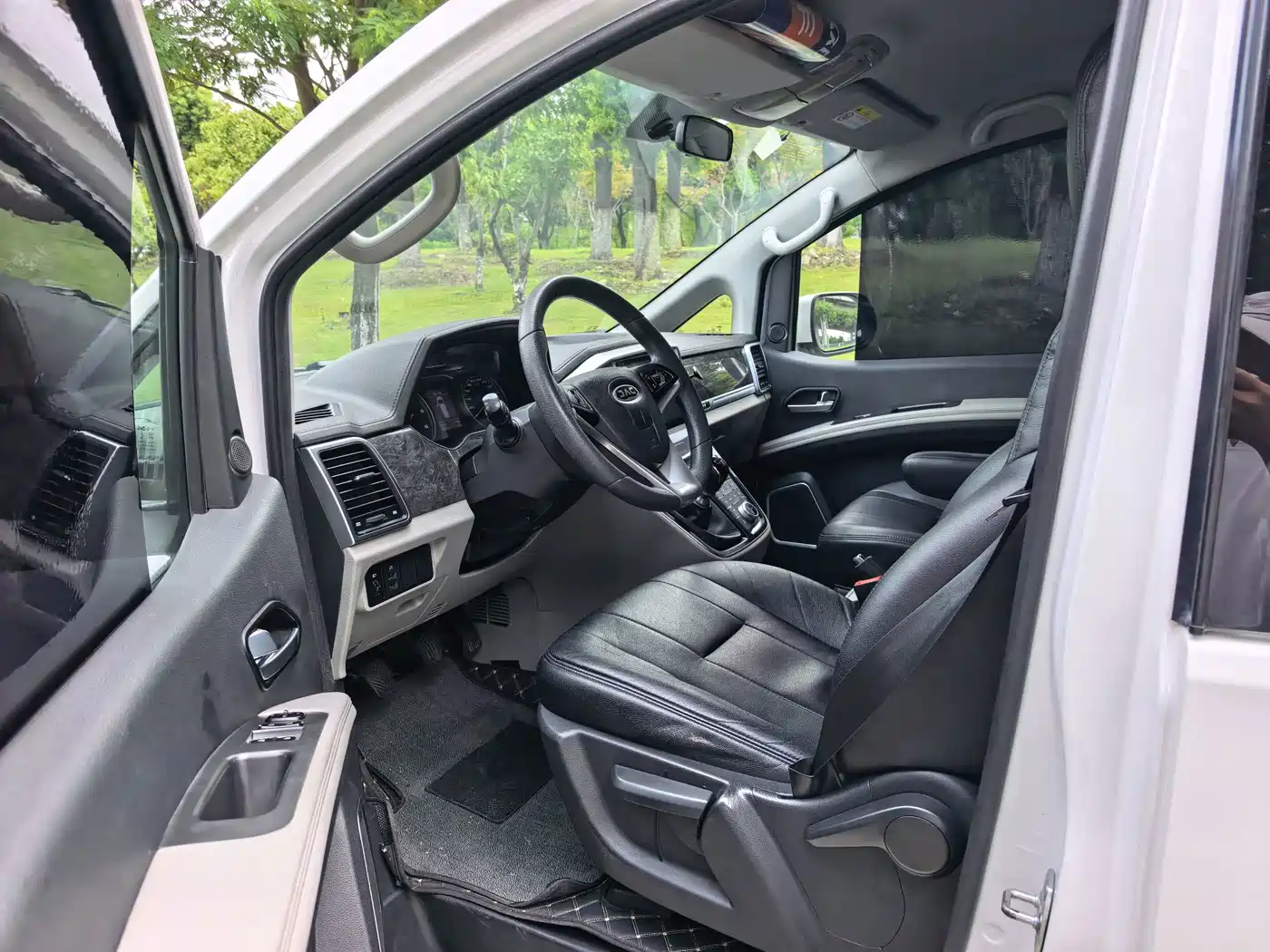 JAC Refine Refine M4 2017 2017 1.9T Diesel Manual Luxury