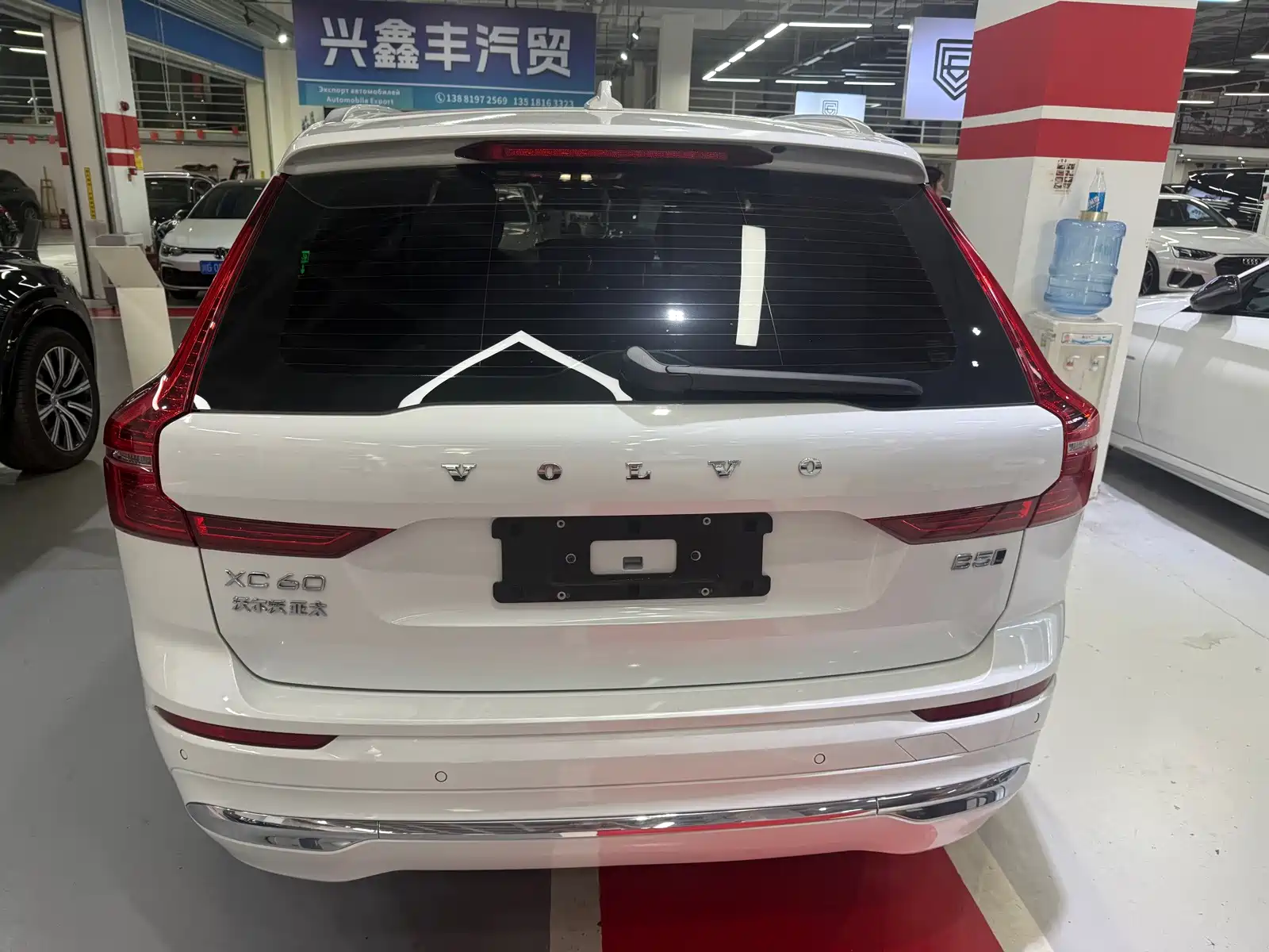 Фото 4 - Volvo XC60
