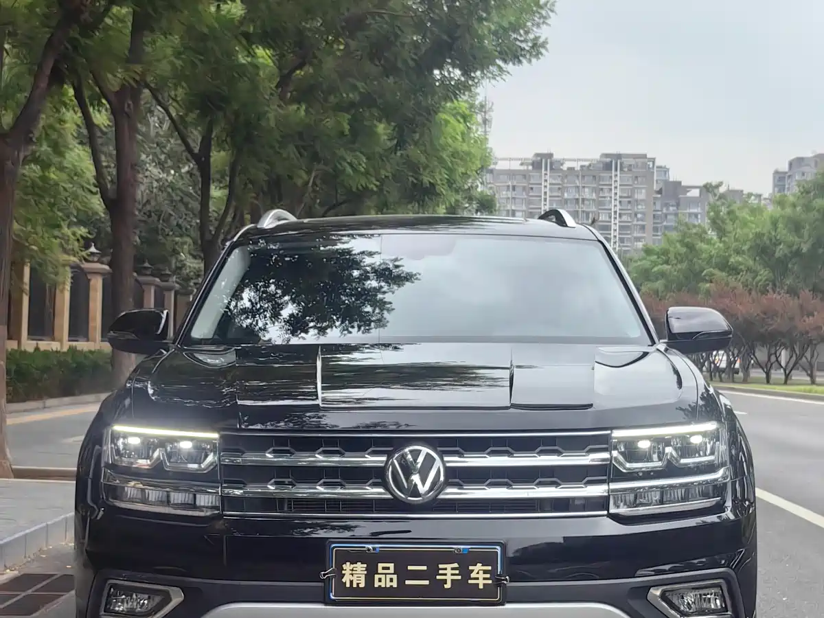 Volkswagen Teramont 2020 380TSI 4WD Luxury Edition China VI фото 4