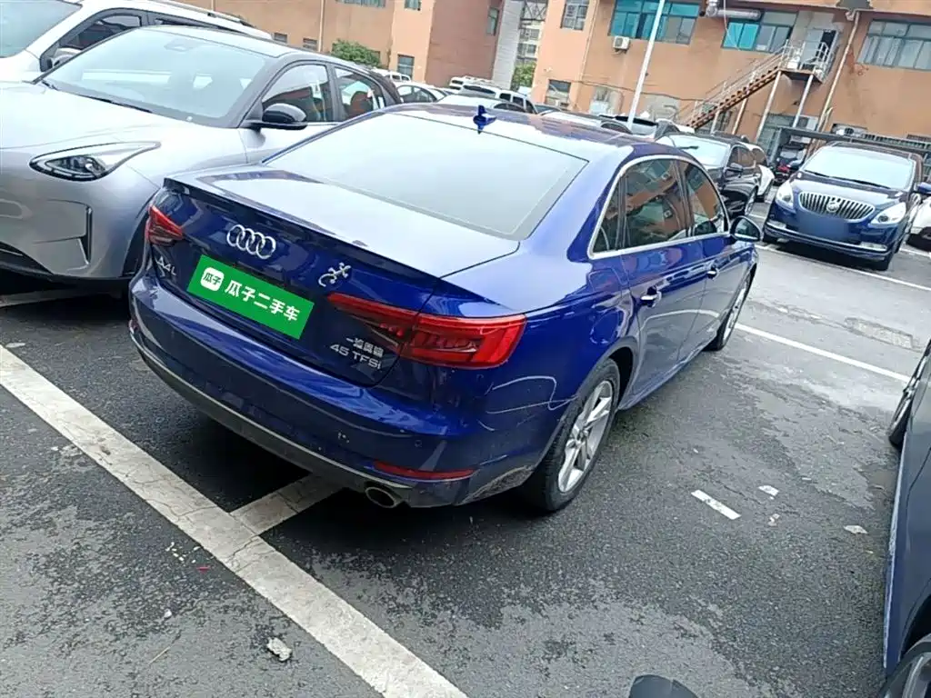 Audi A4L 2017 Plus 40 TFSI Progressive фото 7